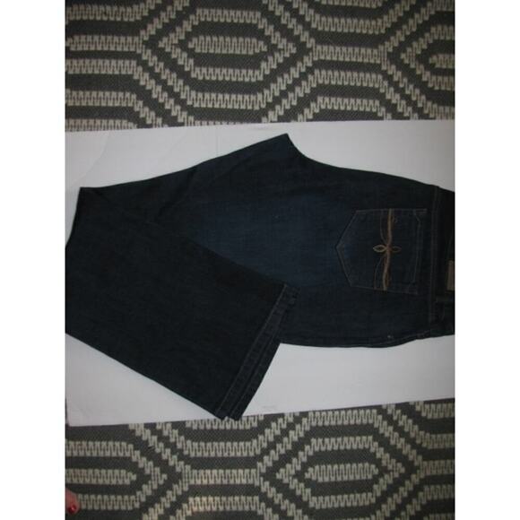 Smith Blue Jeans size 16 relaxed fit. Waist 41” Rise 9.5” 31” inseam Straight - Picture 7 of 8